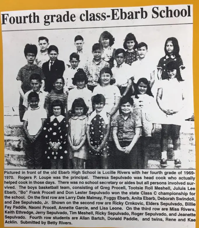 Photograph from the Facebook post “1970 Ebarb School fourth grade #1970ebarb4thgraders #1970ebarbschool #ebarbschool #ebarb”