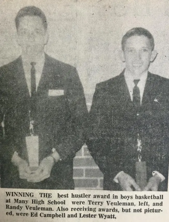 Photograph from the Facebook post “1966 basketball hustlers Terry Veuleman and Randy Veuleman”