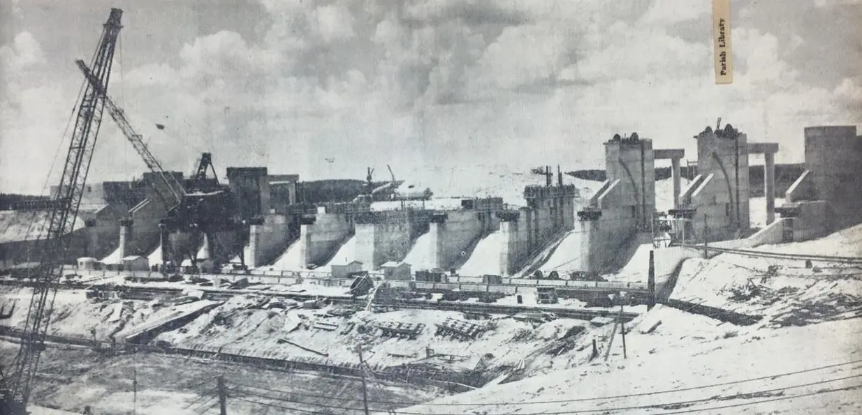 Photograph from the Facebook post “The Toledo Bend Dam spillway under construction in 1966.”