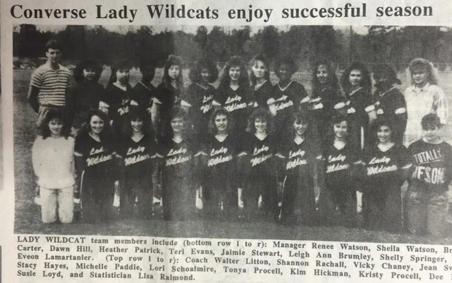 Photograph from the Facebook post “1990, Converse High softball team #converseschool #conversesoftball #conversehighschool”
