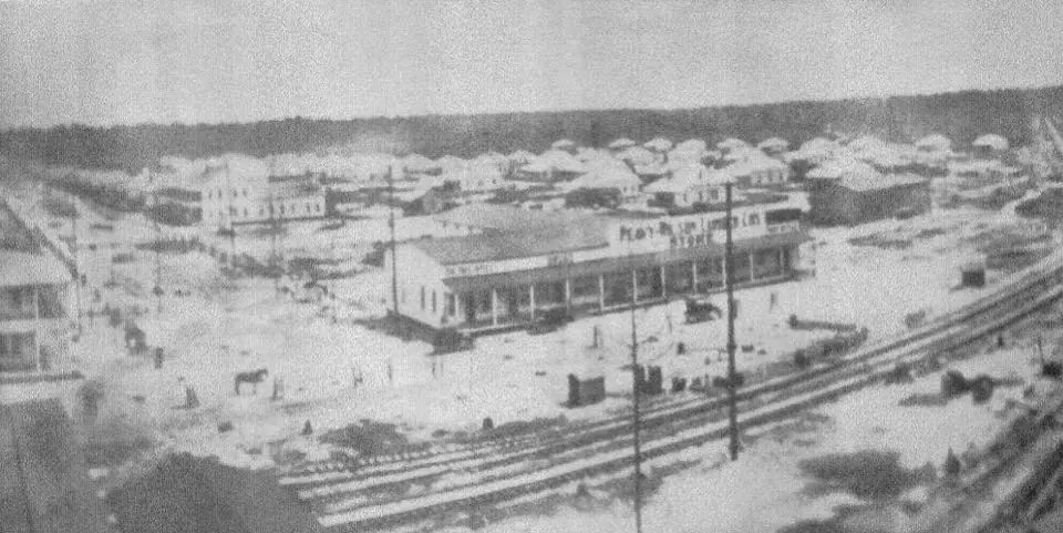 Photograph from the Facebook post “View of the sawmill town of Peason with commissary in front view and Peason hotel in the…”