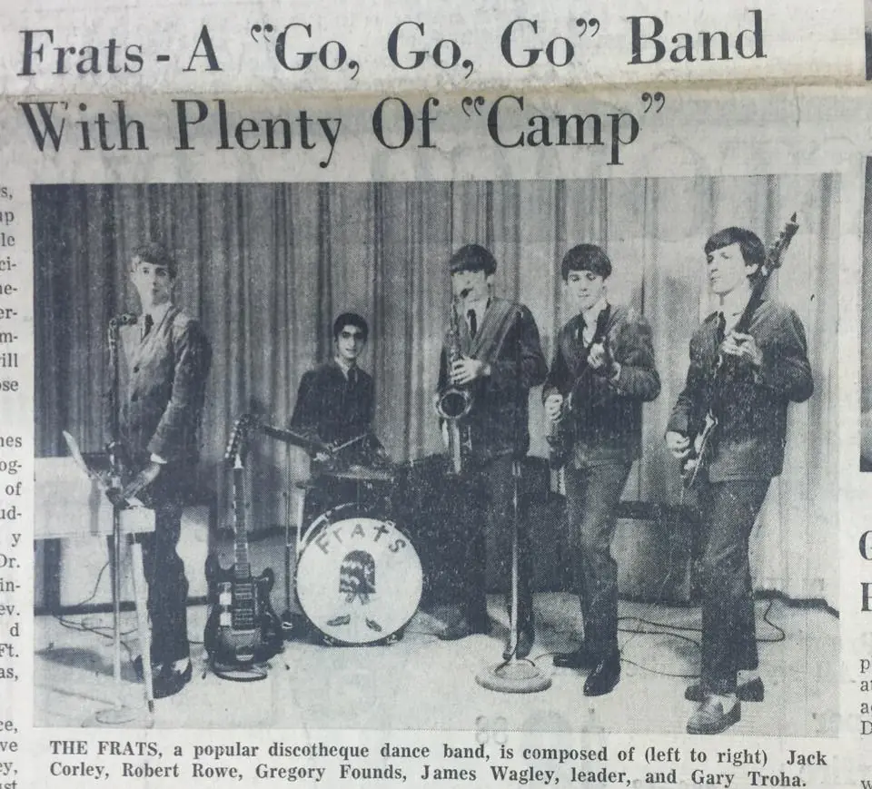 Photograph from the Facebook post “1966, going to a go, go!”