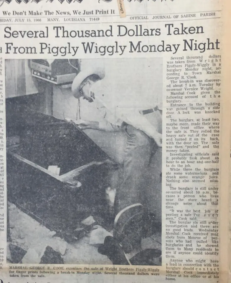 Photograph from the Facebook post “1966, Piggly Wiggly robbed”