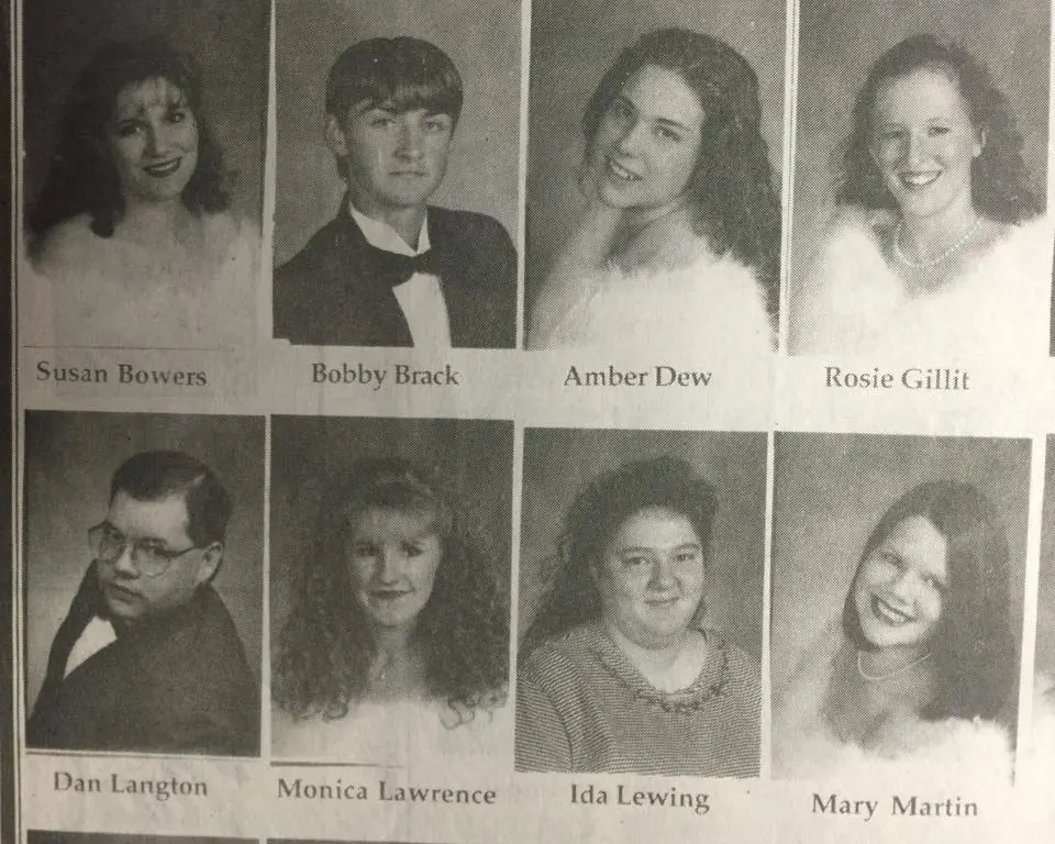 Photograph from the Facebook post “1997 Hornbeck grads”