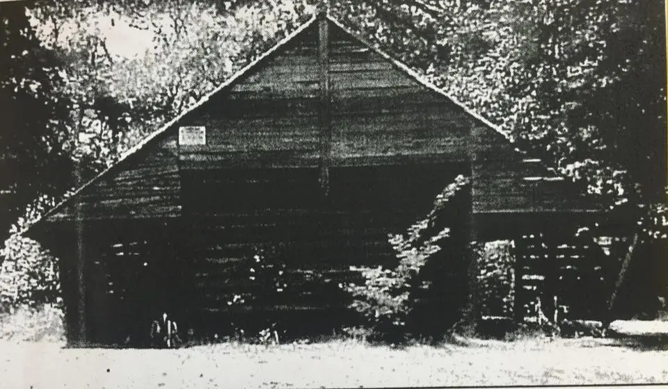 Photograph from the Facebook post “The Stoker barn which was visible from Hwy 6 East was built in 1850.”