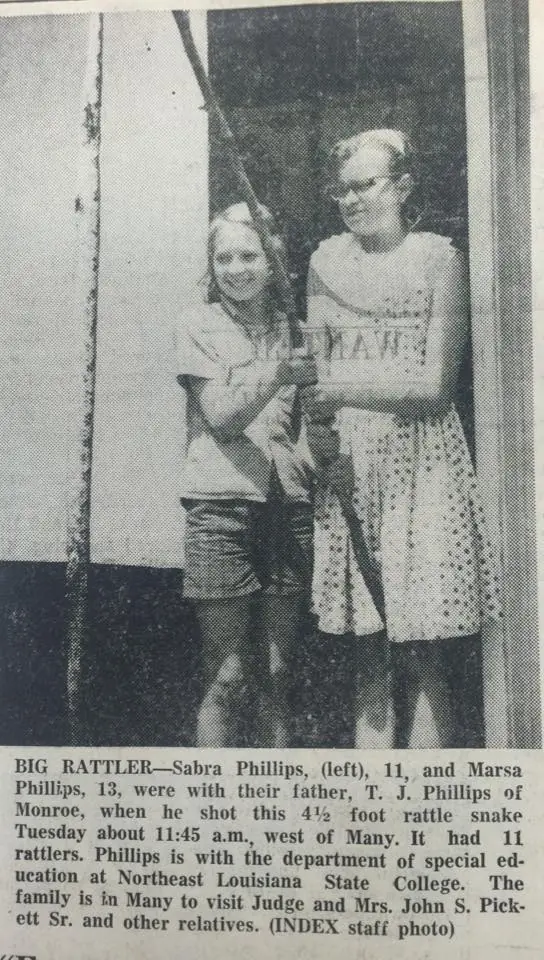 Photograph from the Facebook post “1966, Sabra Phillips, 11, and Marsa Phillips, 13, were with their father T.”