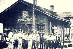 Photograph from the Facebook post “Santa Fe Railroad Depot at Pineland, Texas (Sabine Countu) in 1920”