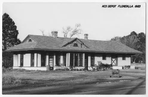Photograph from the Facebook post “Florien Railroad Depot, 1983.”
