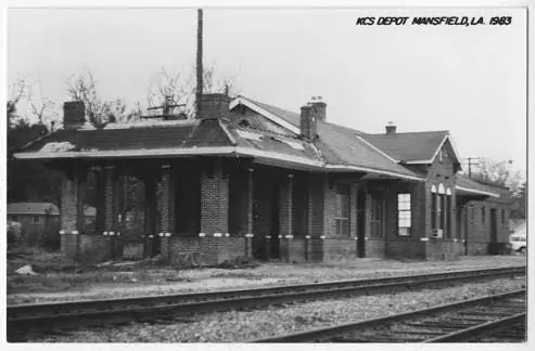 Photograph from the Facebook post “Mansfield Railroad Depot, 1983.”
