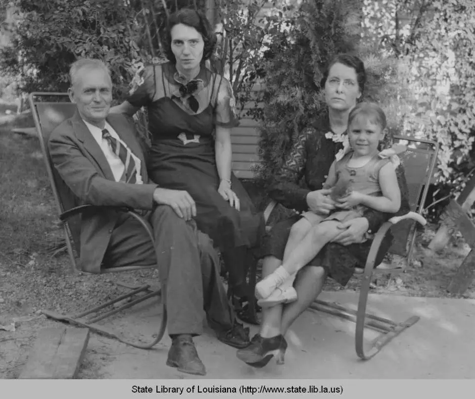 Photograph from the Facebook post “1937, C.”