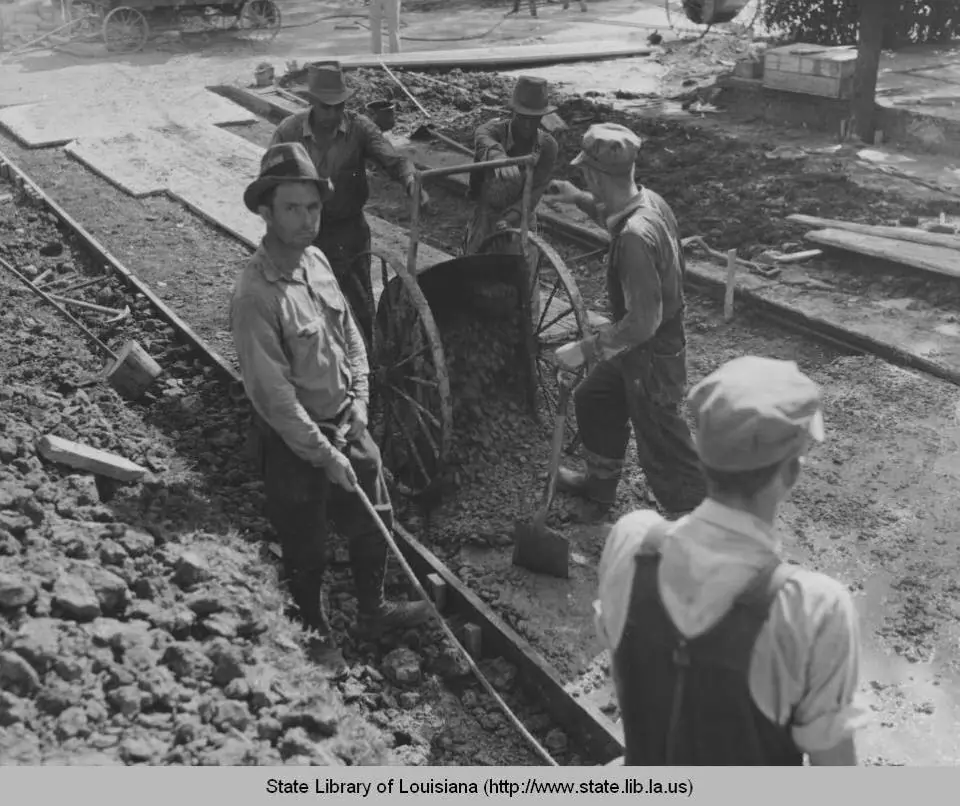 Photograph from the Facebook post “Paving of Sorelle Street in Many, 1937 through Louisiana Works Progress Administration…”