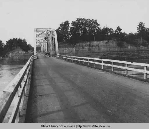 Photograph from the Facebook post “Bridge at Grand Ecore Louisiana circa 1940.”