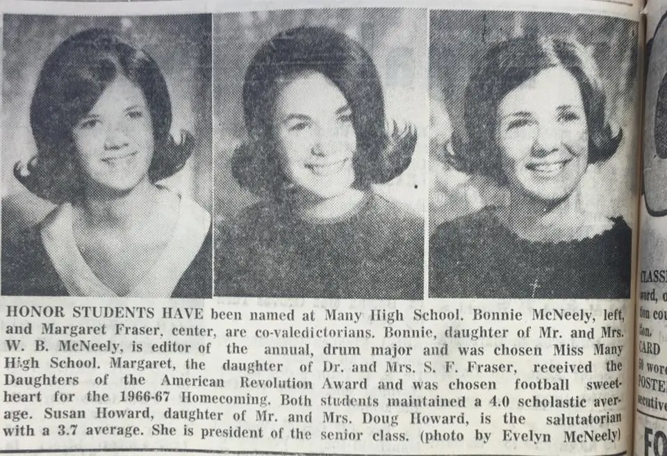 Photograph from the Facebook post “Many High honor students in 1967.”