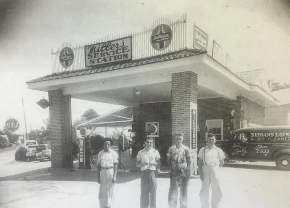 Photograph from the Facebook post “Miller's Service Station on San Antonio Ave on Many, at the intersection with Hwy.”