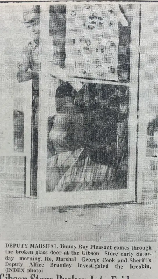 Photograph from the Facebook post “1967 break in investigated at Gibson's Store”