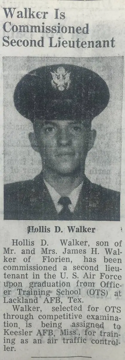 Photograph from the Facebook post “Walker in U.”