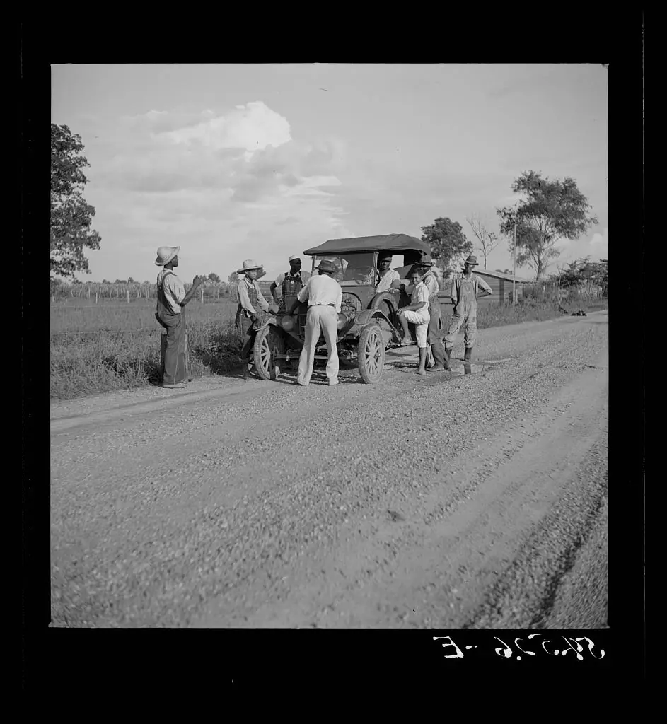 Photograph from the Facebook post “Pre-1940, Melrose, Natchitoches Parish, Louisiana.”