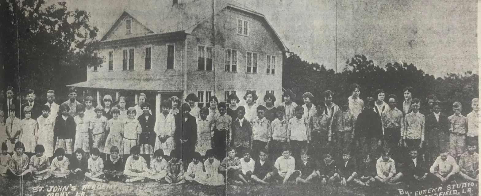 Photograph from the Facebook post “1924-25.”