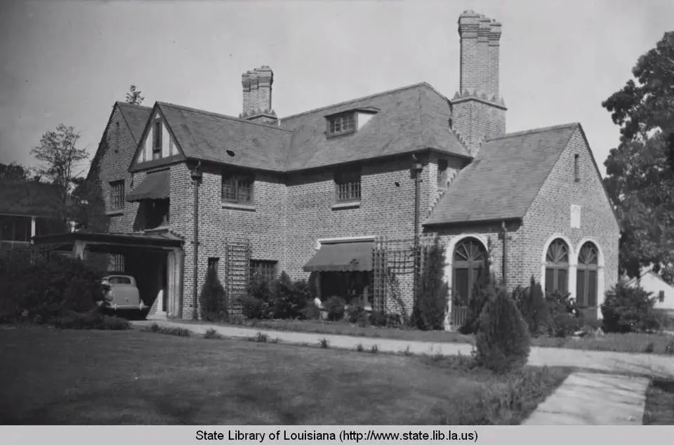 Photograph from the Facebook post “1930, NSU President's home in Natxhitoches.”