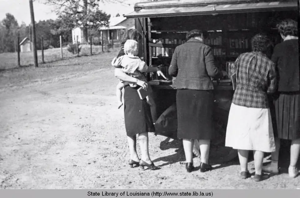 Photograph from the Facebook post “December 1939.”
