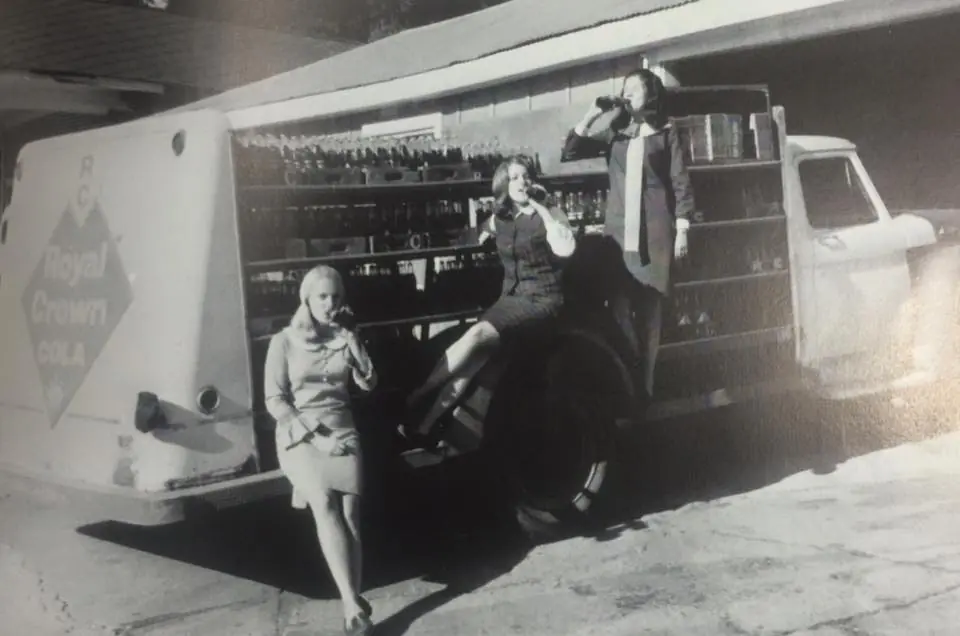 Photograph from the Facebook post “Many Nehi truck.”