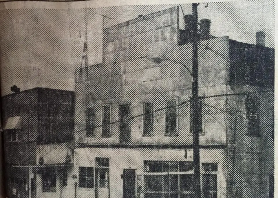 Photograph from the Facebook post “In 1967, crews began tearing down the old Hart Building in downtown Many.”