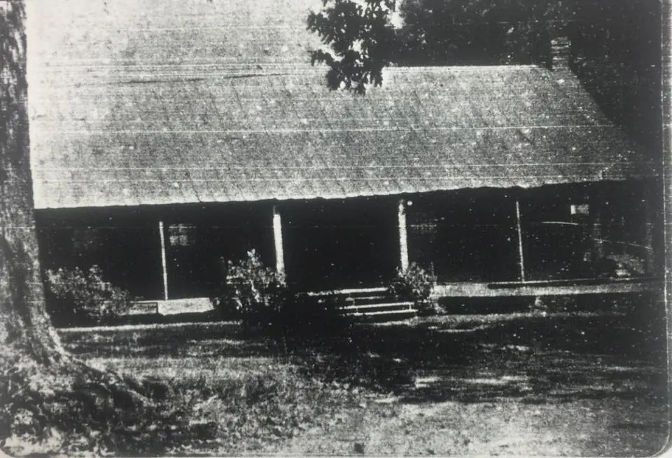 Photograph from the Facebook post “Harvey Cade Duggar home.”