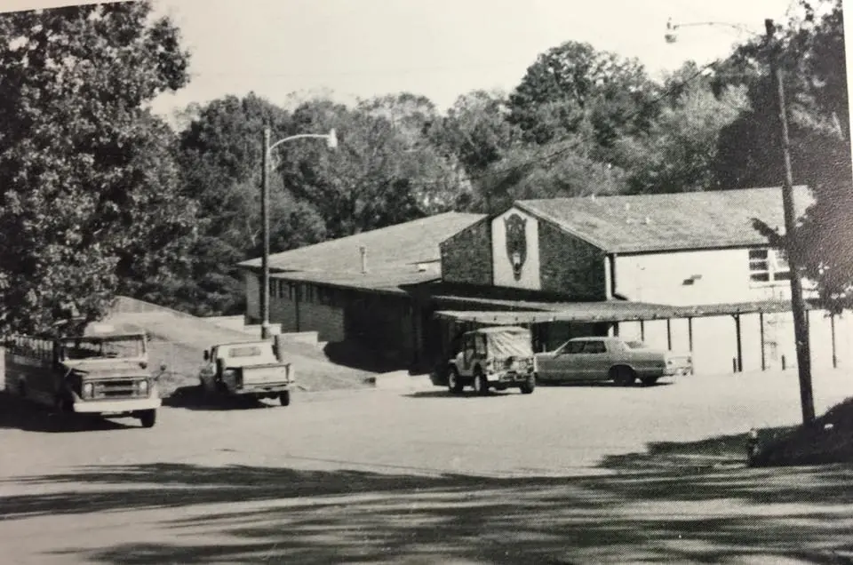 Photograph from the Facebook post “Many High School, 1978”