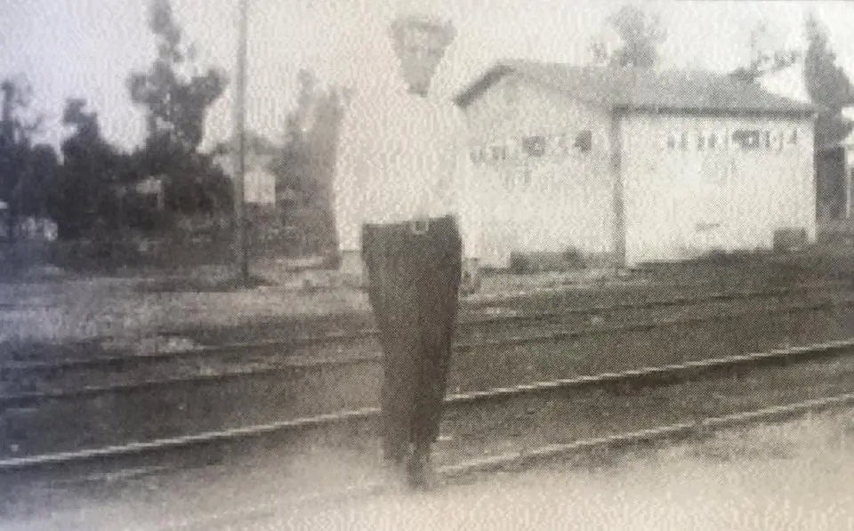 Photograph from the Facebook post “Once upon a time, ice was a real commodity!”