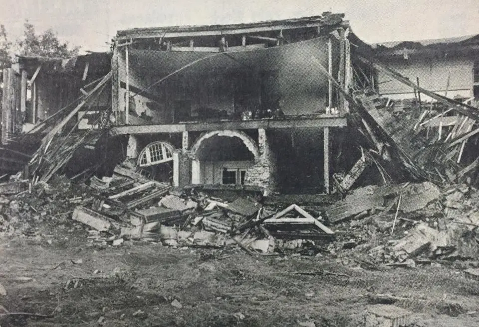 Photograph from the Facebook post “Demolition of the old Many Elementary School in 1980.”