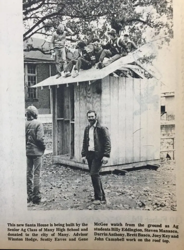 Photograph from the Facebook post “1980, the new Santa House in Many is being built by the ag class at Many High School and…”