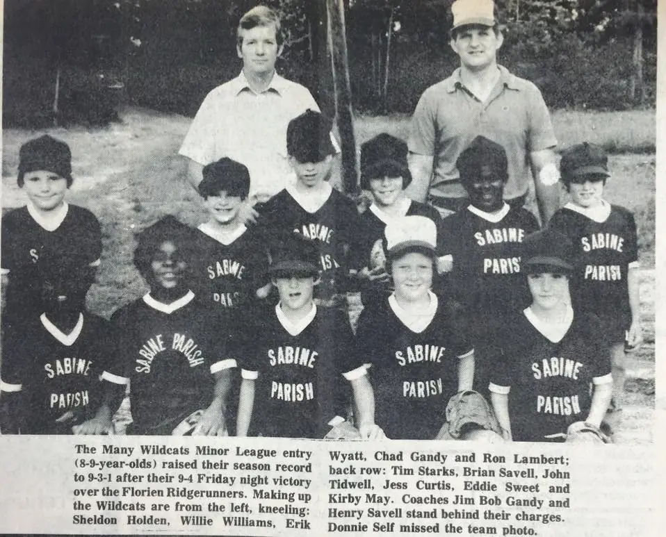 Photograph from the Facebook post “Sabine Parish boys softball teams in 1980”
