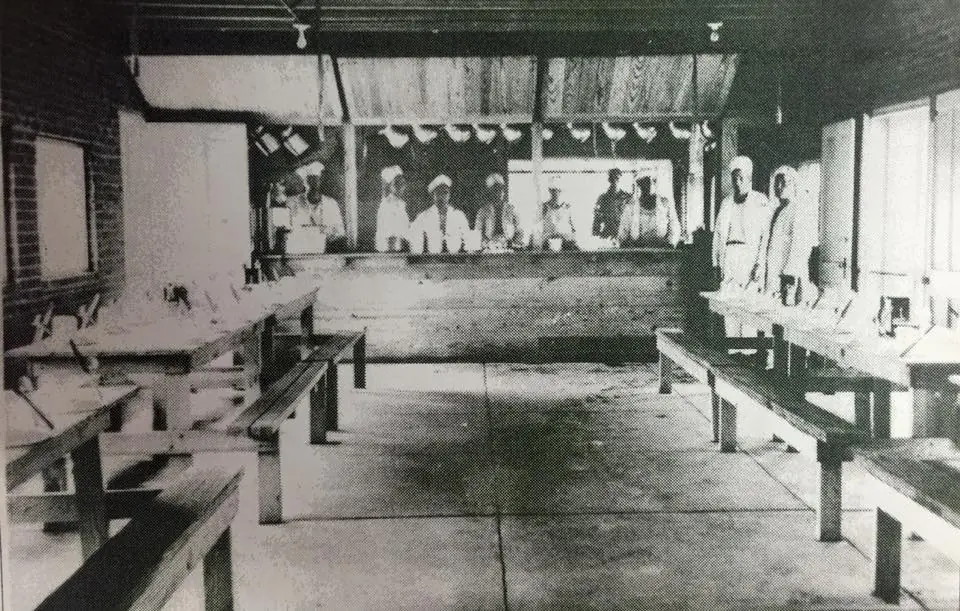Photograph from the Facebook post “Fort Polk Mess Hall.”