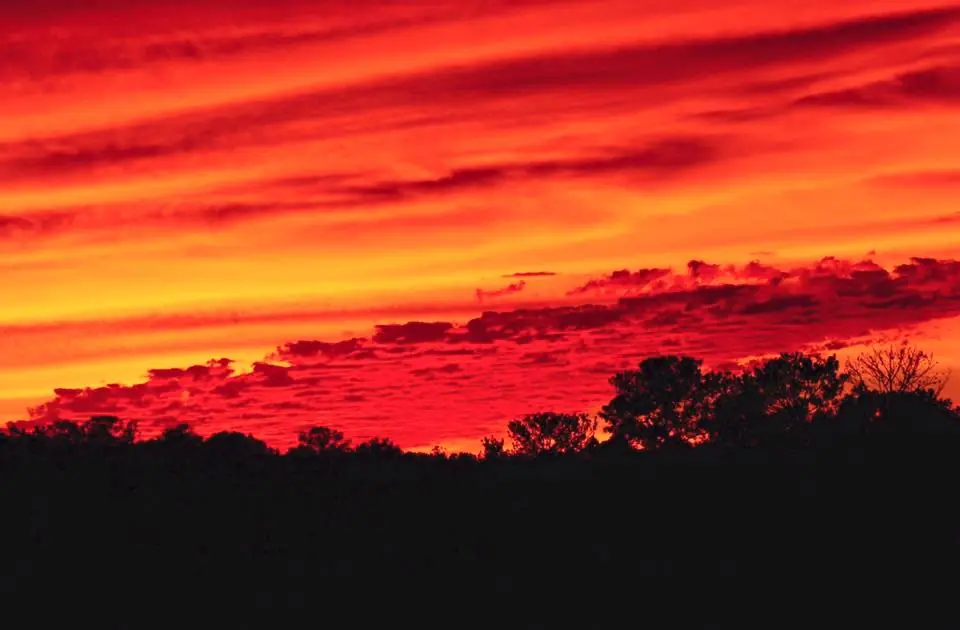 Photograph from the Facebook post “Sky in south Sabine Parish...”