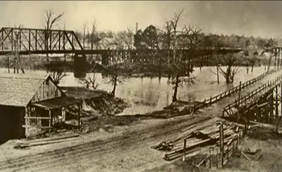 Photograph from the Facebook post “"Wagon Bridge" across the Sabine River at Logansport.”