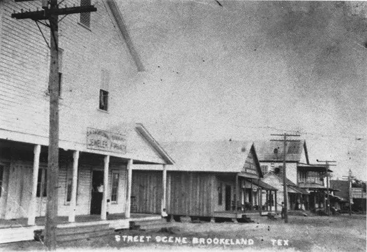 Photograph from the Facebook post “From Historical Brookeland Texas, this photo was taken around 1910 in the business…”