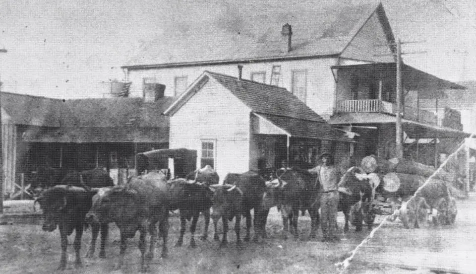Photograph from the Facebook post “From Historical Brookeland, Texas, this photo was taken in approximately 1910 in the…”