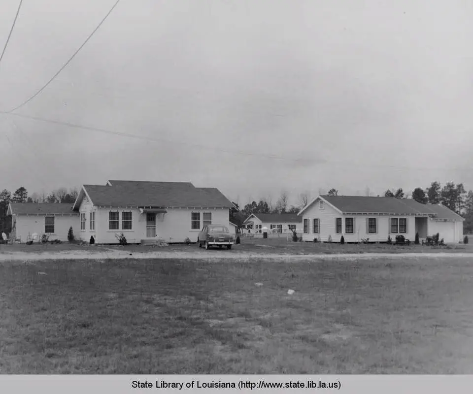 Photograph from the Facebook post “1949.”