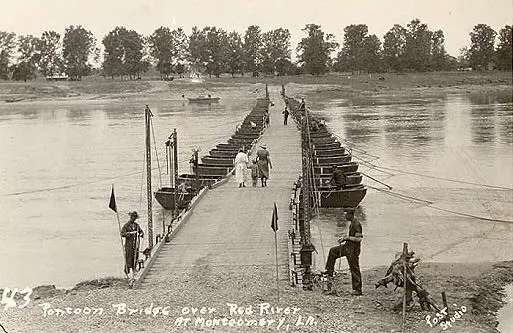 Photograph from the Facebook post “Pontoon bridge over Red River at Montgomery, Louisiana.”