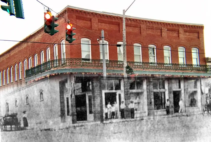 Photograph from the Facebook post “These are images of the same building, one taken today, one taken over 100 years ago.”