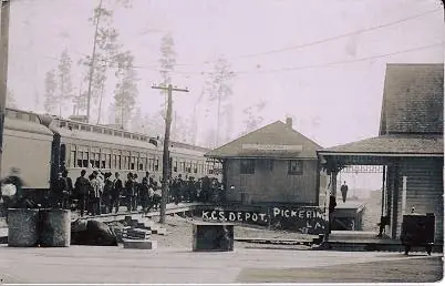 Photograph from the Facebook post “Train depot in Pickering, Louisiana ((Vernon Parish).”