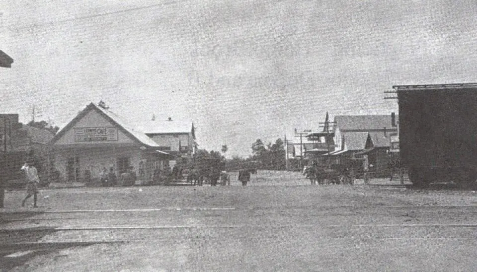 Photograph from the Facebook post “Brookeland, Texas once upon a time.”