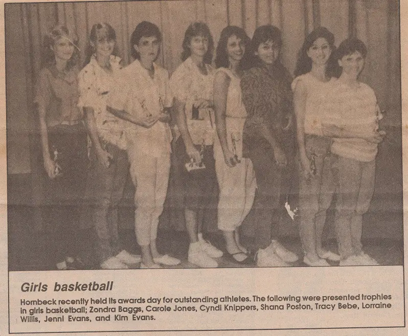 Photograph from the Facebook post “1987 girls' basketball team, Hornbeck.”