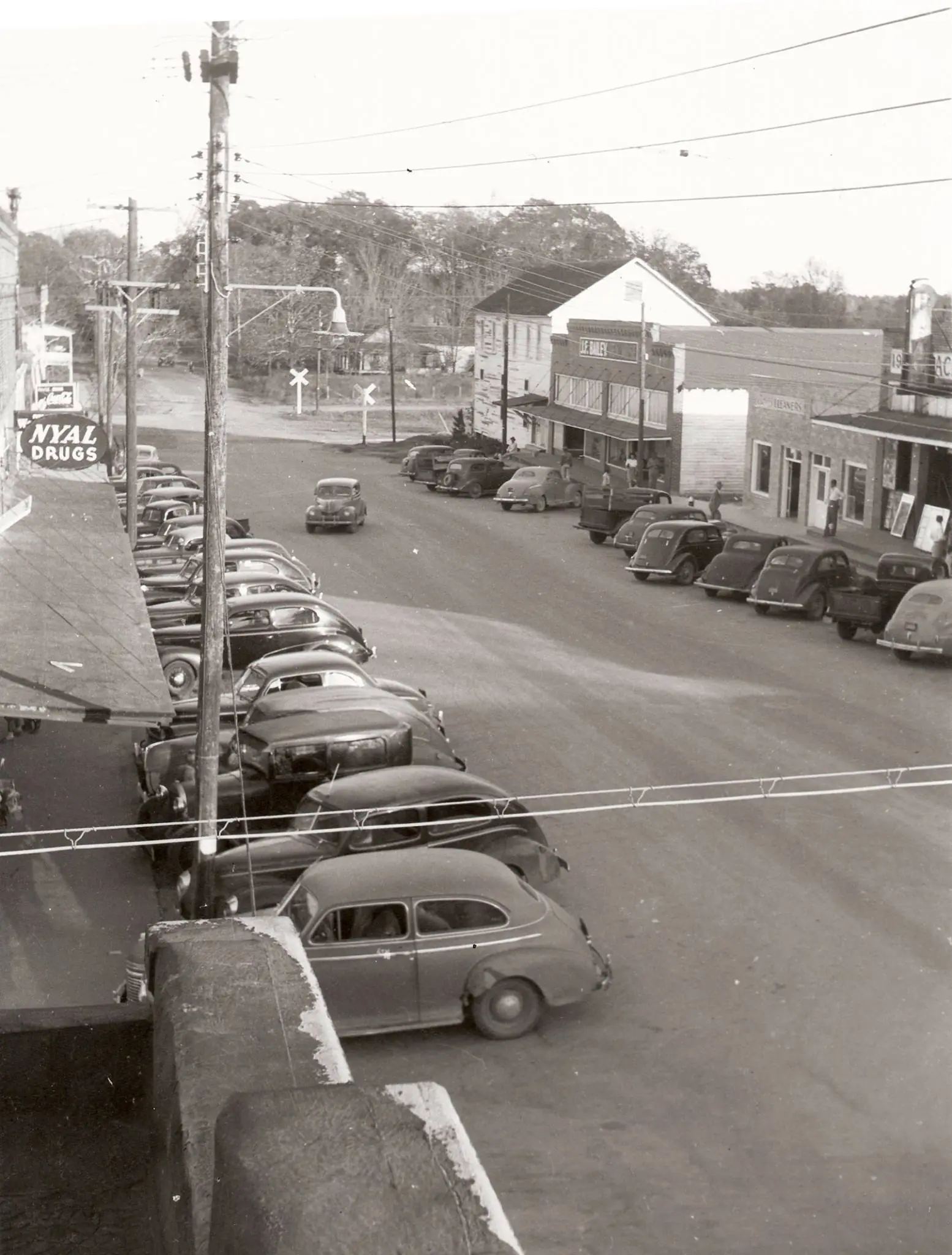 Photograph from the Facebook post “Kirbyville street, looking east.”