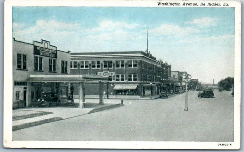 Photograph from the Facebook post “1940s postcard in DeRidder, Washington Avenue with Chevrolet dealership”