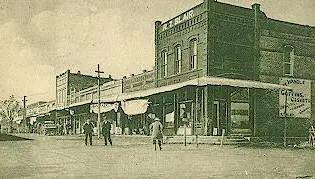 Photograph from the Facebook post “1908, Timpson, Texas in Shelby County #timpson #timpsontexas #shelbycounty”