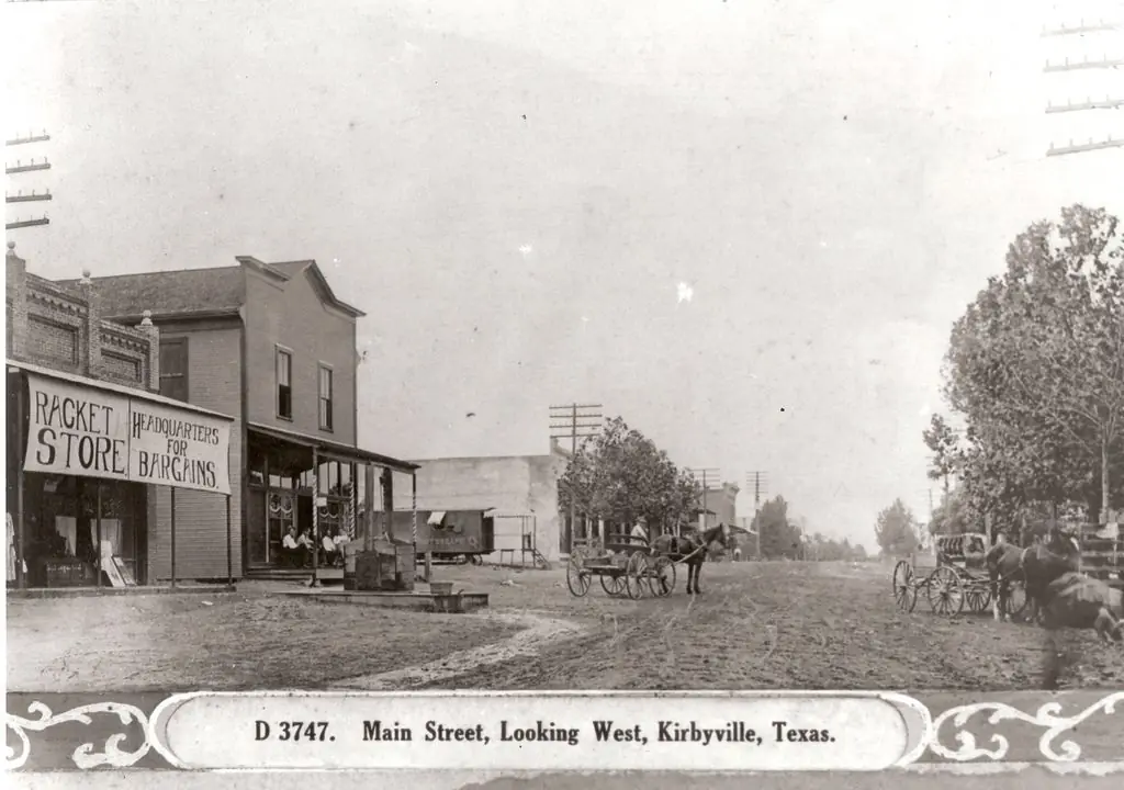 Photograph from the Facebook post “Kirbyville, Texas.”