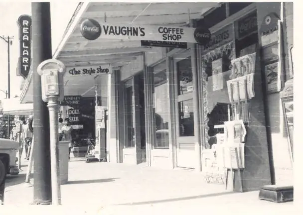Photograph from the Facebook post “Approx 1960 or a bit earlier.”