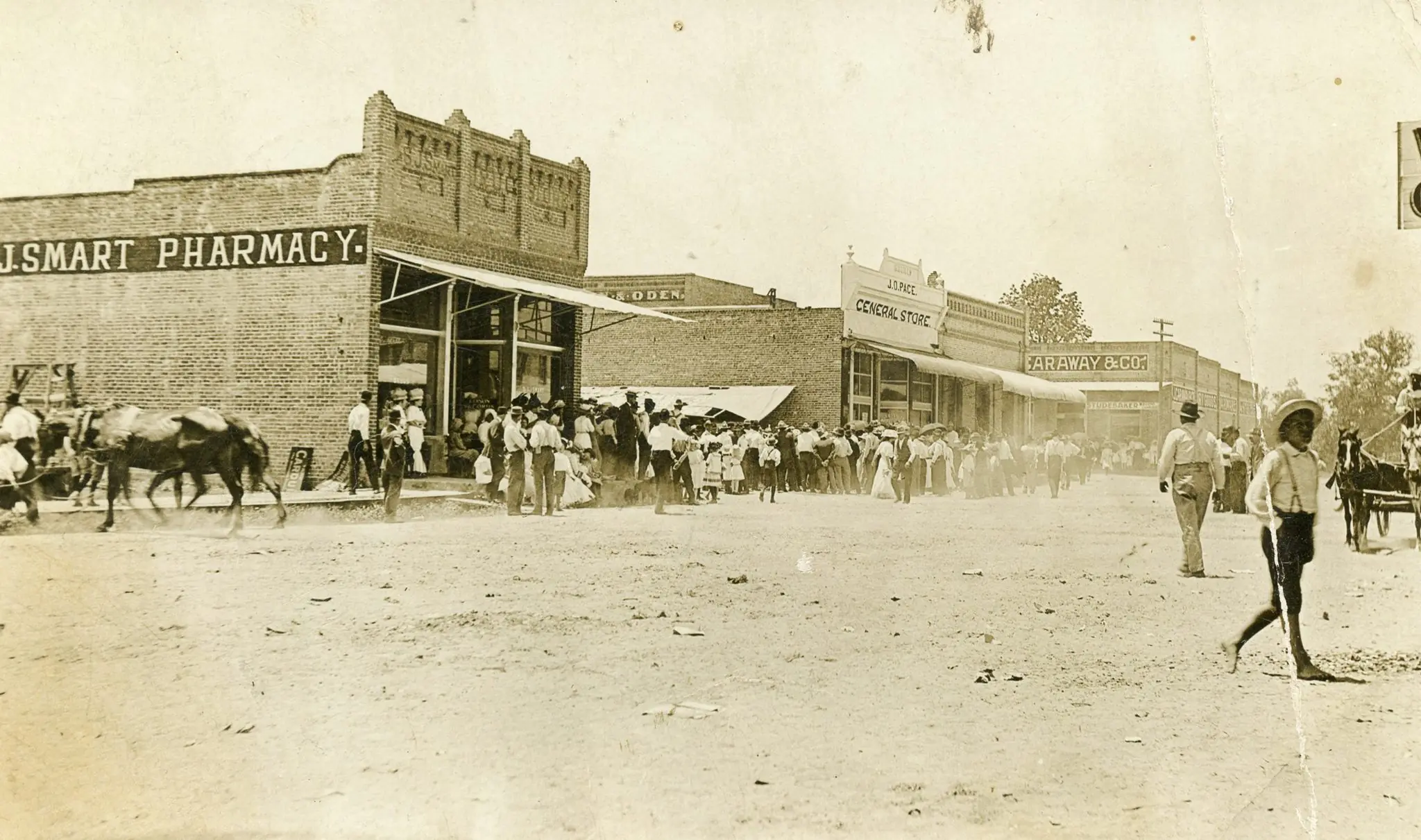 Photograph from the Facebook post “Logansport, Louisiana in 1909, followed by closeups of sections of the first photo.”