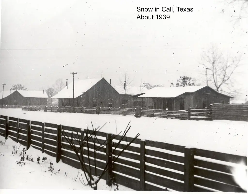 Photograph from the Facebook post “Snow in Call, Texas...”